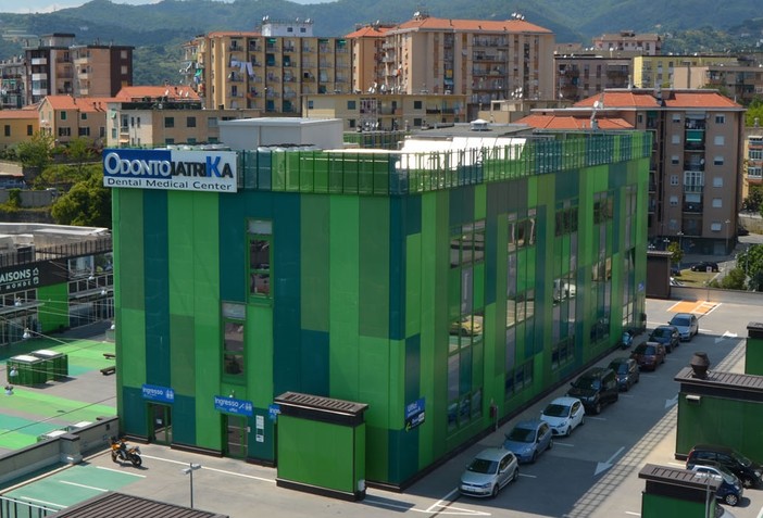 Cos’è l’implantologia a carico immediato?