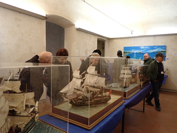 Savona, pubblico entusiasta all'inaugurazione della mostra di Modellismo Navale Savona, pubblico entusiasta all'inaugurazione della mostra di Modellismo Navale