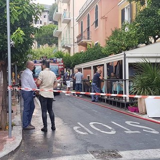 Alassio, parte una fiammata da una bombola di gas: due feriti (FOTO e VIDEO)