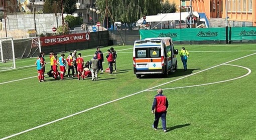 Scontro durante partita di calcio, 16enne portato al Santa Corona dall'elisoccorso Scontro durante partita di calcio, 16enne portato al Santa Corona dall'elisoccorso