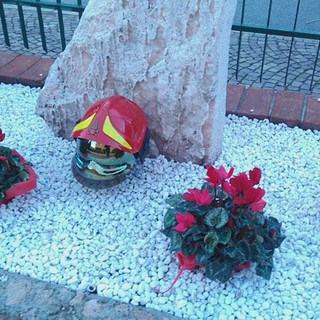 Da oggi il distaccamento finalese dei vigili del fuoco è intitolato alla memoria di Ermano Fossati