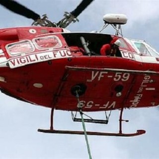 Il servizio degli elicotteristi dei Vigili del Fuoco proseguirà: l'intervista all'Assessore alla Sanità regionale (VIDEO)