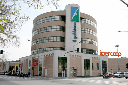 IperCoop di Savona: incentivi all'esodo per gli esuberi IperCoop di Savona: incentivi all'esodo per gli esuberi