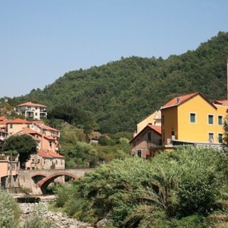 Albisola Superiore, senso unico alternato per lavori di risanamento del ponte sulla Sp 2