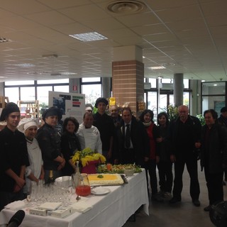 Alla Cooperativa l'Ortofrutticola: Arte &amp; Food all'Ortoshop