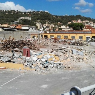 Incontro pubblico aree Piaggio "Finale Ligure Viva" Incontro pubblico aree Piaggio "Finale Ligure Viva"