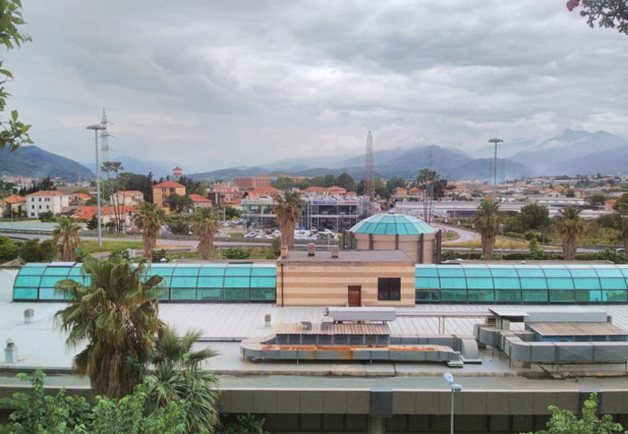 Nella foto: il comando di Polizia Locale nell'ex tribunale di Albenga