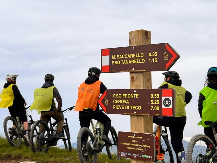 Una pedalata sulle Vie Marenche per celebrare le strade del mare da Monesi a Laigueglia Una pedalata sulle Vie Marenche per celebrare le strade del mare da Monesi a Laigueglia