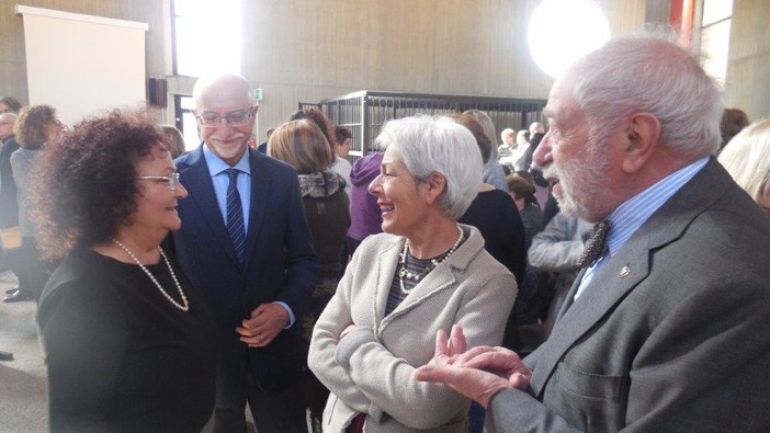 Il tribunale di Savona saluta la funzionaria Edi Grosso: in pensione dopo 41 anni al servizio degli uffici giudiziari Il tribunale di Savona saluta la funzionaria Edi Grosso: in pensione dopo 41 anni al servizio degli uffici giudiziari