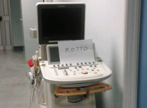 Ecografo al Santa Corona: Paita e De Vincenzi: "Post sui social inopportuni da parte del direttore dell'Asl Porfido"