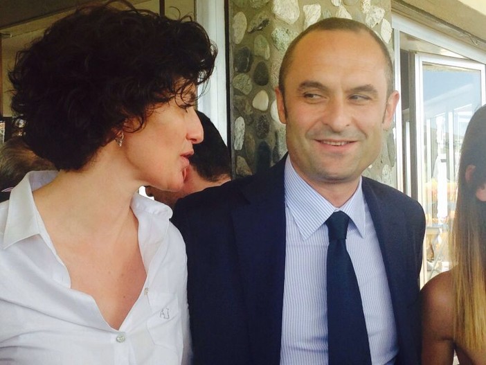 Stabilimenti balneari, il Ministro Costa a Savona: "Dal Governo arriveranno linee guida" Stabilimenti balneari, il Ministro Costa a Savona: "Dal Governo arriveranno linee guida"