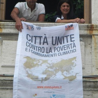 Savona: per il secondo anno, il Comune di Savona partecipa alla mobilitazione “Stand up! Take Action!” contro la povertà