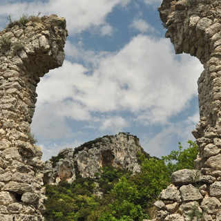 Escursioni nel finalese: la Stonehenge del Finale ed i centri storici