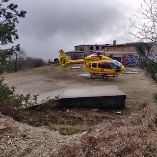 Biker infortunato, soccorsi mobilitati sui sentieri del Melogno: interviene anche l'elisoccorso (FOTO E VIDEO)