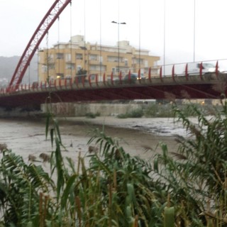 Maltempo, continua il presidio su Albenga: invito alla cittadinanza di allontanarsi dal Centa Maltempo, continua il presidio su Albenga: invito alla cittadinanza di allontanarsi dal Centa