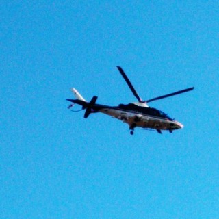 Albenga: pattuglione dei carabinieri, posti di blocco ed elicottero in azione