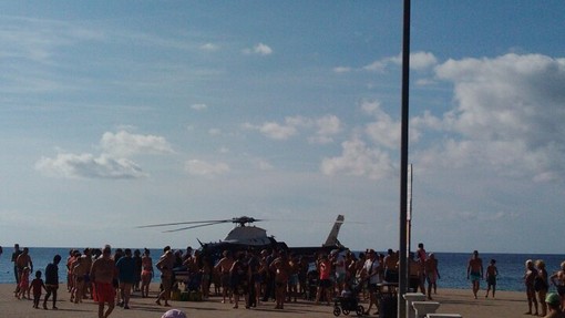 L'elicottero dei Carabinieri 'veglia' sui Comuni dell'estremo Ponente (FOTO e VIDEO) L'elicottero dei Carabinieri 'veglia' sui Comuni dell'estremo Ponente (FOTO e VIDEO)