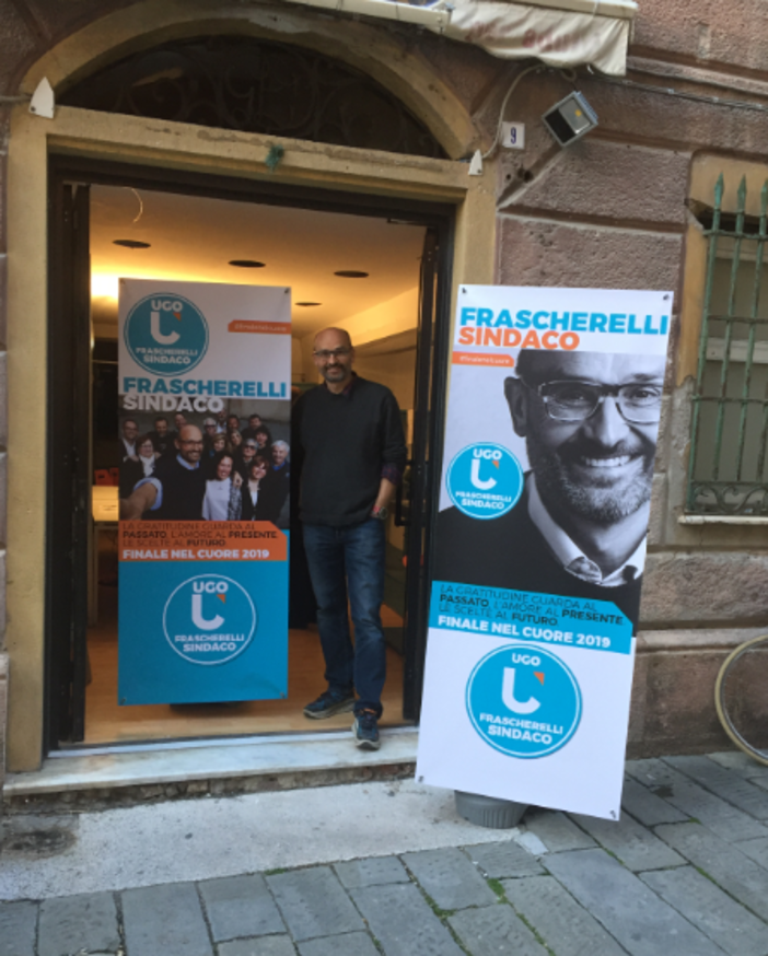 Finale Ligure: Frascherelli inaugura il suo point elettorale Finale Ligure: Frascherelli inaugura il suo point elettorale