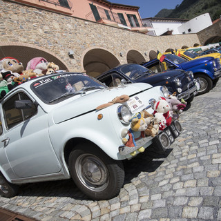 Nata il 4 luglio: buon compleanno Fiat 500, la city car che piace a Lupin III