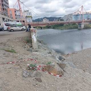 Savona, il sindaco Russo revoca il divieto di balneazione del tratto di mare alla foce del Letimbro