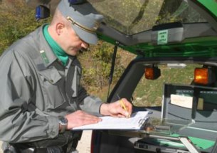 Orco Feglino: vincoli ambientali e storici non rispettati, sequestrato un intero fabbricato