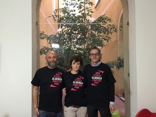 Albenga: “Il CIV si veste degli adesivi del Giro d’Italia – Città di tappa”