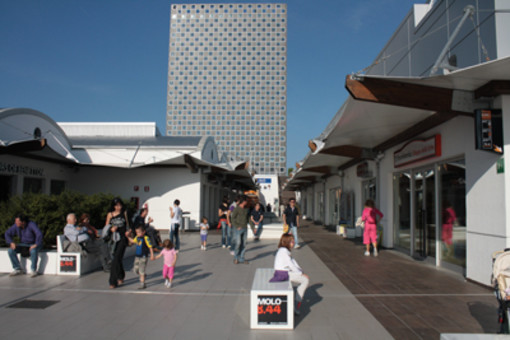 Nuove aperture al Parco Turistico Commerciale Molo 8.44 di Vado Ligure