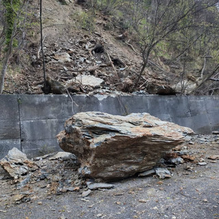 Frana a Vendone sulla Sp 35: traffico regolato a senso unico alternato