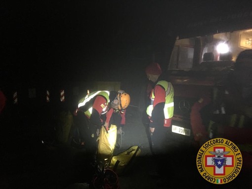 Due dispersi sul passo del Faiallo: giornata di lavoro intenso per Soccorso Alpino e vigili del fuoco Due dispersi sul passo del Faiallo: giornata di lavoro intenso per Soccorso Alpino e vigili del fuoco