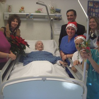 Savona: Berruti festeggia i 102 anni di Helen Erna Kuhn