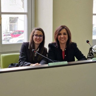 Le consigliere comunali del gruppo “Cairo in Comune”, Giorgia Ferrari e Lisa Tortarolo