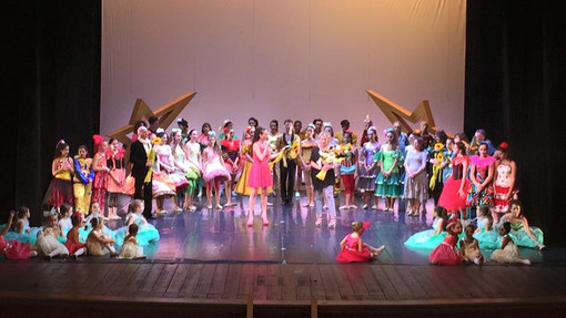Savona, strepitoso successo per il Gala di Fine Anno 2015 dell'Accademia savonese
