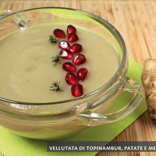 MercoledìVeg di Ortofruit: oggi prepariamo la vellutata di topinambur MercoledìVeg di Ortofruit: oggi prepariamo la vellutata di topinambur