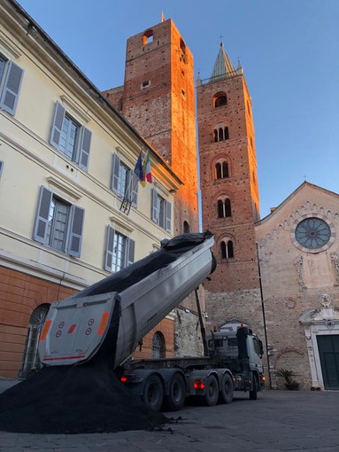 Fior d’Albenga 2023 sta arrivando, il sindaco Tomatis: "Eventi come questo valorizzano il nostro territorio" Fior d’Albenga 2023 sta arrivando, il sindaco Tomatis: "Eventi come questo valorizzano il nostro territorio"