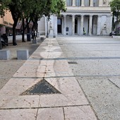 Piazza Diaz, la fontana si ferma di nuovo colpa di una perdita nella vasca di raccolta delle acque Piazza Diaz, la fontana si ferma di nuovo colpa di una perdita nella vasca di raccolta delle acque