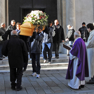 Savona: tanti amici e sportivi al funerale di Silvio Patatti