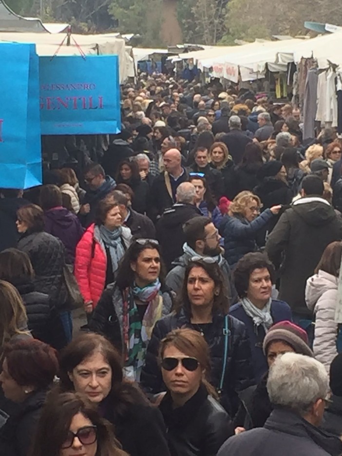 "Gli Ambulanti di Forte dei Marmi" a Savona domenica 12 febbraio