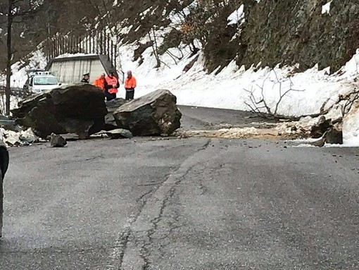 Frana ad Osiglia: Strada Provinciale chiusa fino a lunedì