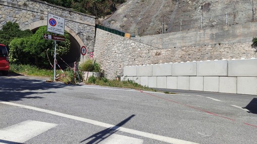 Semaforo sull'Aurelia a Capo San Donato, “Impegno X Finale”: “Si faccia chiarezza definitiva sui tempi” Semaforo sull'Aurelia a Capo San Donato, “Impegno X Finale”: “Si faccia chiarezza definitiva sui tempi”