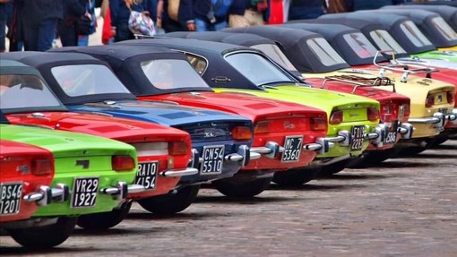 Un week end di passione automobilistica: ad Albenga il raduno FIAT 850 spider Bertone