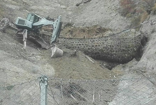 Ultimati i lavori di svuotamento delle reti contenitive sulla Sp 15 tra Pallare e Bormida