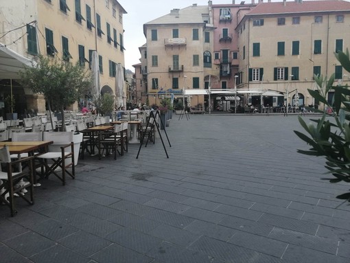 Finale, nuove regole per i dehor. Assessore Rosa: "Maggiori responsabilità per i gestori a tutela del decoro"