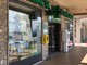 Albissola: installato un defibrillatore acquistato dai cittadini all'esterno della Farmacia della Concordia