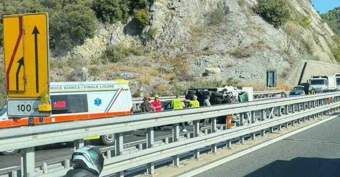 Drammatico incidente sull'A10: la vittima è il 78enne genovese Corrado Accame Drammatico incidente sull'A10: la vittima è il 78enne genovese Corrado Accame