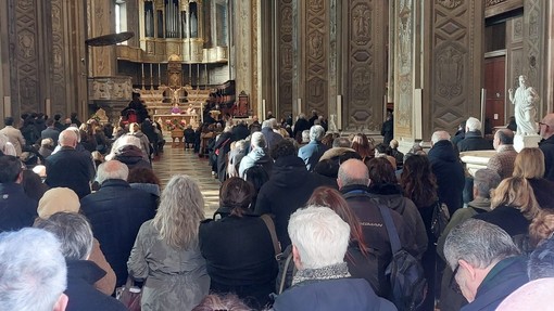 Savona, l'ultimo commosso saluto in Duomo per l'avvocato Monica Arnaldo Savona, l'ultimo commosso saluto in Duomo per l'avvocato Monica Arnaldo