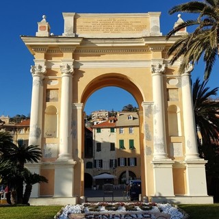Finale, gli auguri di Pasqua del sindaco Frascherelli: "Rappresentare una comunità così coesa e rispettosa è motivo di orgoglio"