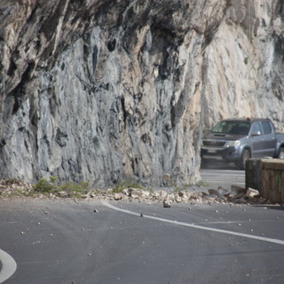 Capo Noli, controlli e messa in sicurezza terminati: la strada riaprirà entro le 19