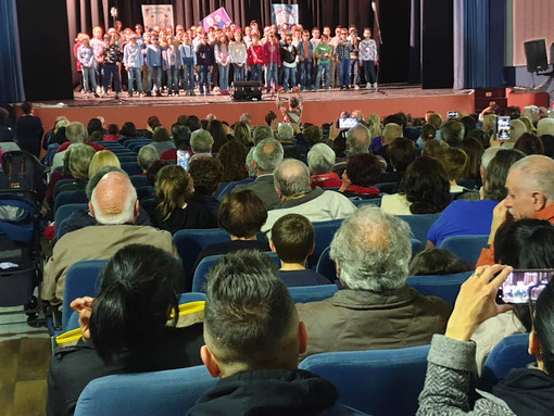 Albenga: la festa dei nonni tra risate e momenti toccanti di dialogo Albenga: la festa dei nonni tra risate e momenti toccanti di dialogo