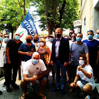 L'europarlamentare di Fratelli d'Italia Carlo Fidanza ad Albenga esprime approvazione per la candidatura di Diego Distilo