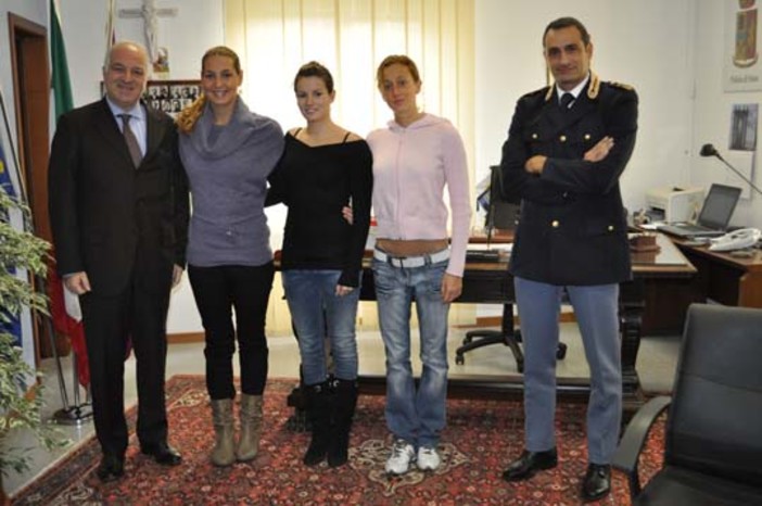 Savona: tre sincronette savonesi entrano nel team delle Fiamme Oro Savona: tre sincronette savonesi entrano nel team delle Fiamme Oro